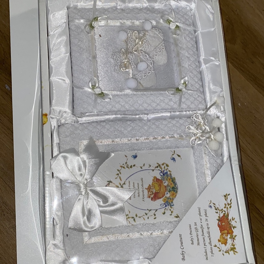 Baby Couture memories gift set picture frame and photo album
